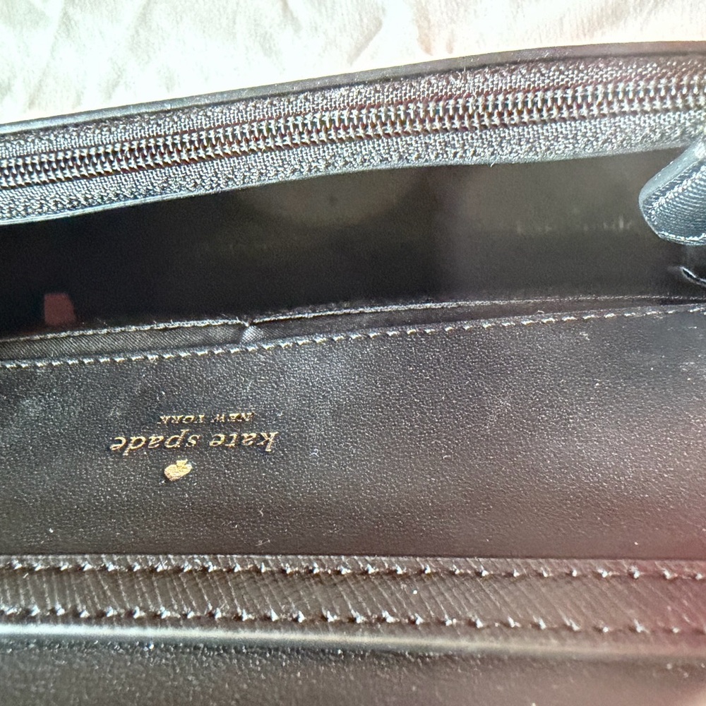 kate spade black leather crossbody with gold chain detail - Picture 5 of 9